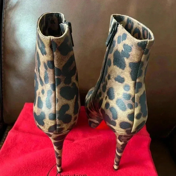 NIB Christian Louboutin Womens Bianca Booty Boot Brown 120 Leopard 38 1/2 - Picture 4 of 7